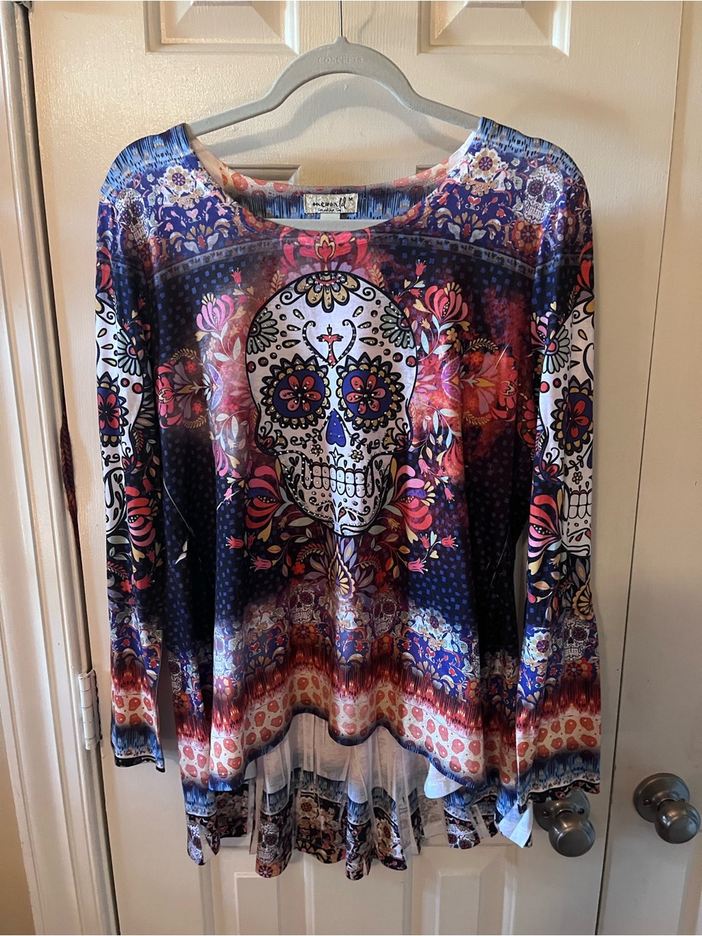 ONE WORLD Navy, Coral and Gold Sugar Skull Floral Top